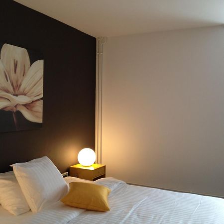 Au Boeuf Rouge Hotell Crassier Exteriör bild